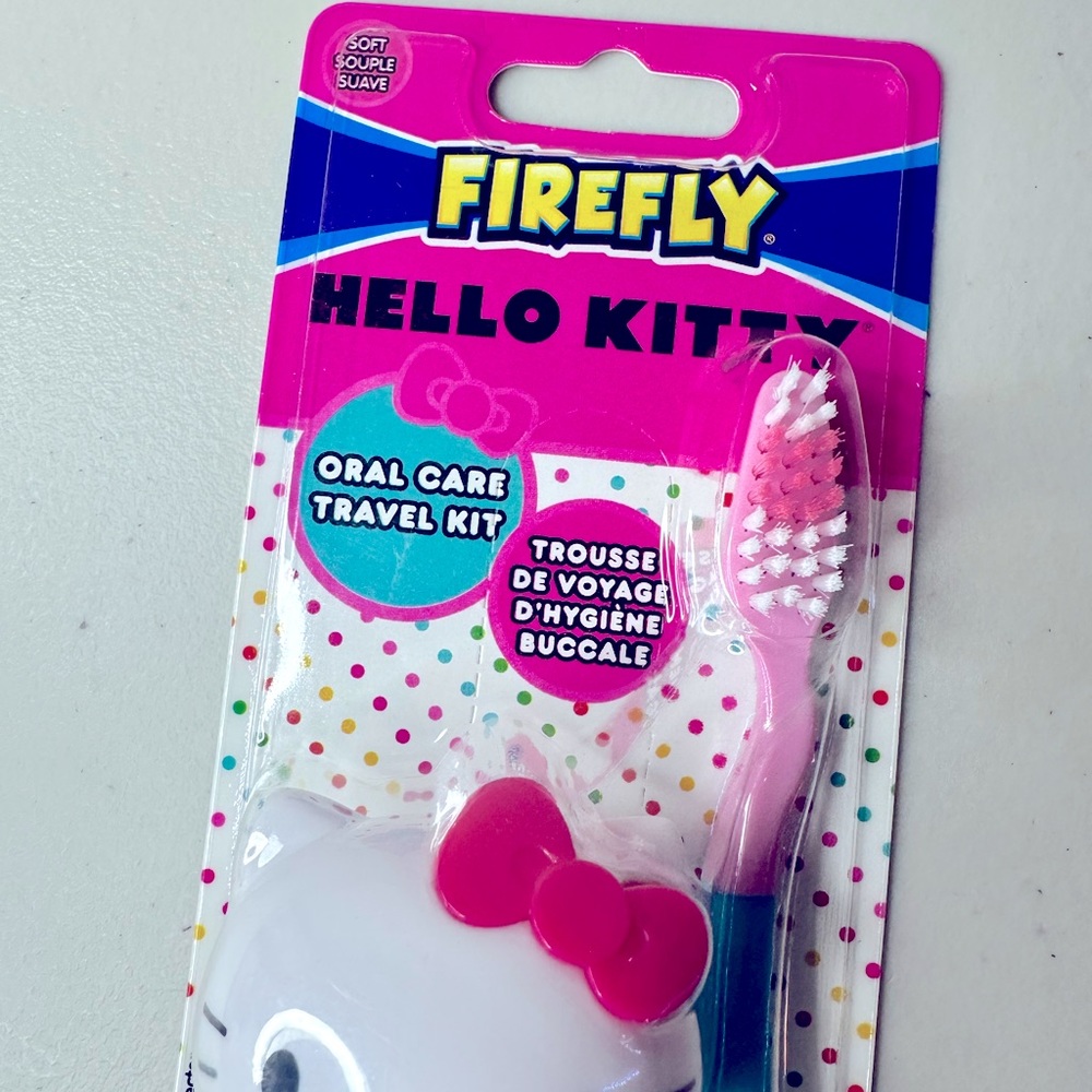 Hello Kitty Toothbrush with Cap - Picture 3 of 4